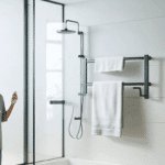 appendilo accanto alla doccia per dire addio all'umidità: bagno sempre asciutto e senza muffa, per un ambiente più sano e confortevole.