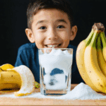 scopri i benefici della miscela di bucce di banana, acqua e bicarbonato: un rimedio naturale consigliato per la pulizia e la cura della pelle, facile da preparare e rispettoso dell'ambiente.