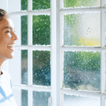 scopri come alcune gocce di bicarbonato possono rendere i telai delle finestre bianchi e come nuovi con un metodo semplice ed efficace.